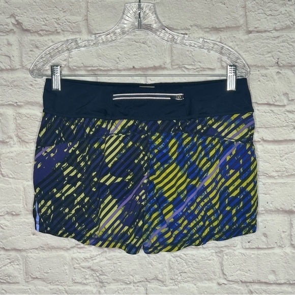 Athleta Pulse Lined Running Shorts - Picture 5 of 10